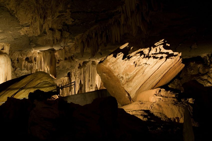 Grotte Al Hoota